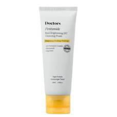 Очищуюча пінка для освітлення та рівного тону шкіри Doctors Pentamide Real Brightening 10C Cleansing Foam 100 мл - фото №1