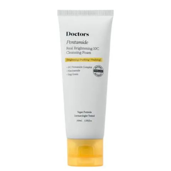 Очищуюча пінка для освітлення та рівного тону шкіри Doctors Pentamide Real Brightening 10C Cleansing Foam 100 мл - фото №1