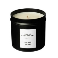 Ароматическая travel свеча с древесно-цветочным ароматом Urban apothecary Velvet Peony 175 г - фото №1