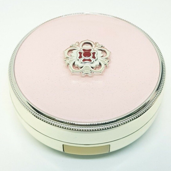 Люкс кушон тон 23 The Saga of XIU Pink Peony Cushion Jadan Sun Glow Cushion SPF50+/PA+++ - фото №1